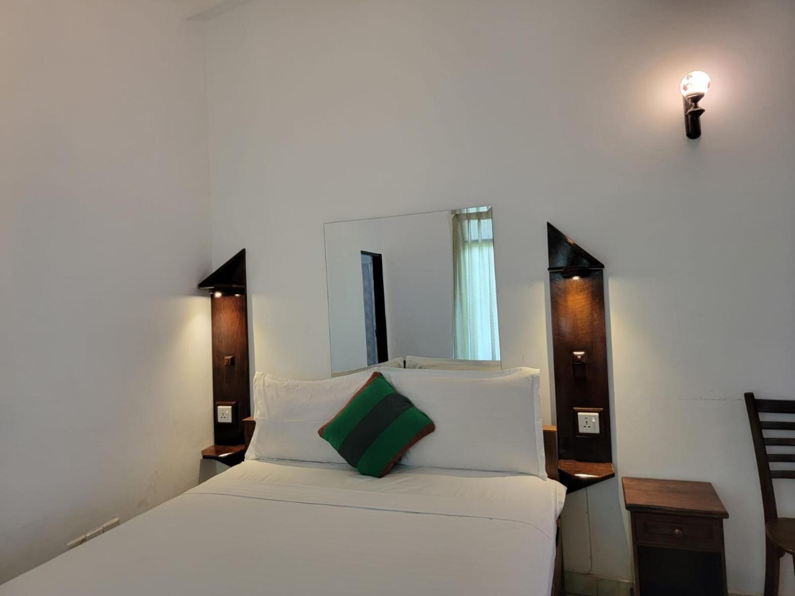 The Empyrean Airport Transit Hotel Katunayaka Extérieur photo