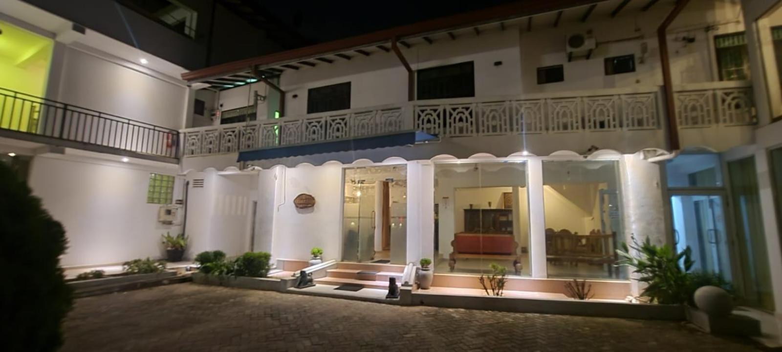 The Empyrean Airport Transit Hotel Katunayaka Extérieur photo